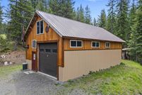 Lakefront Property for sale in Stevens County, Washington