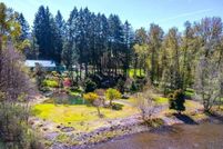 Lakefront Property for sale in Linn County, Oregon