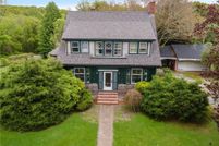 Property for sale in Newport County, Rhode Island