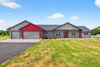 Lakefront Property for sale in Wahkiakum County, Washington