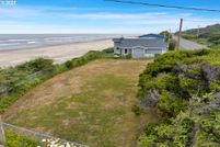 Lakefront Property for sale in Lincoln County, Oregon