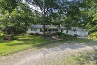 Property for sale in Jefferson County, Illinois