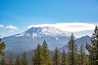 Lakefront Property for sale in Siskiyou County, California