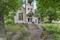 Property for sale in Washington County, Iowa