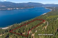 Lakefront Property for sale in Stevens County, Washington
