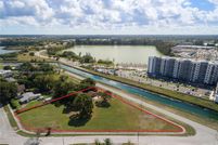 Lakefront Property for sale in Miami-Dade County, Florida