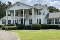 Lakefront Property for sale in Hardeman County, Tennessee