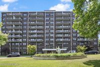 Property for sale in Richmond County, New York