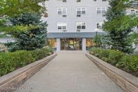 Property for sale in Richmond County, New York