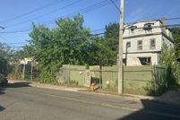 Property for sale in Richmond County, New York