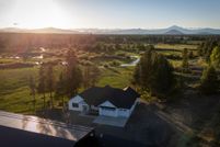 Lakefront Property for sale in Deschutes County, Oregon
