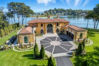 Property for sale in Suffolk County, New York