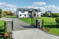 Property for sale in Suffolk County, New York