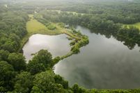 Lakefront Property for sale in East Baton Rouge Parish, Louisiana