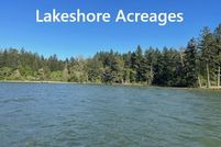Lakefront Property for sale in Lane County, Oregon