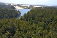 Lakefront Property for sale in Lane County, Oregon