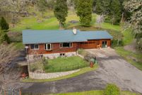 Property for sale in Douglas County, Oregon