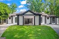 Lakefront Property for sale in Cobb County, Georgia