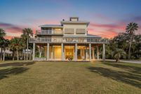 Lakefront Property for sale in Levy County, Florida