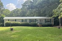 Lakefront Property for sale in Hart County, Georgia