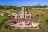 Lakefront Property for sale in Hart County, Georgia