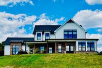 Lakefront Property for sale in Warren County, Virginia