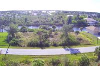 Lakefront Property for sale in Charlotte County, Florida