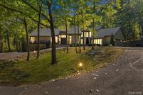 Property for sale in Oakland County, Michigan