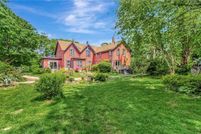 Property for sale in Newport County, Rhode Island
