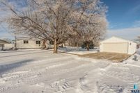 Property for sale in Hutchinson County, South Dakota