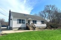 Property for sale in Suffolk County, New York
