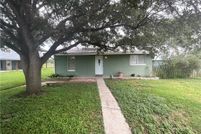 Lakefront Property for sale in Live Oak County, Texas