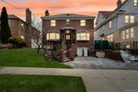 Property for sale in Queens County, New York