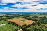 Lakefront Property for sale in Linn County, Kansas