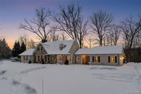 Property for sale in Oakland County, Michigan