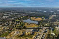 Lakefront Property for sale in Gwinnett County, Georgia