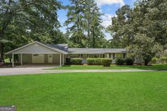 Lakefront Property for sale in Henry County, Georgia