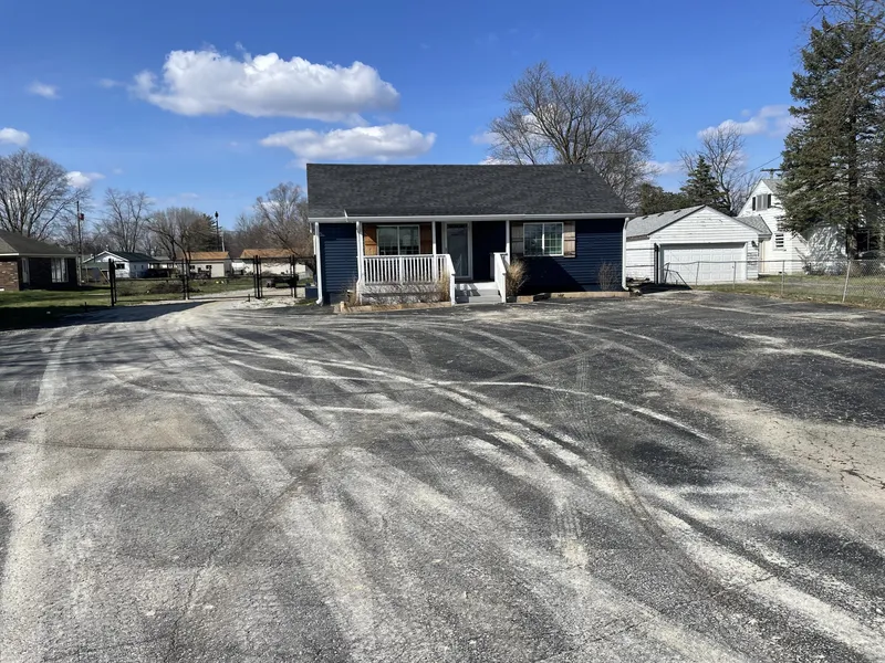 2430 E Main St  