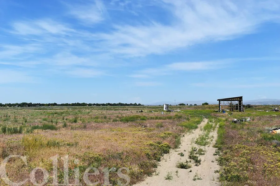 6101 Pleasant Valley Rd  