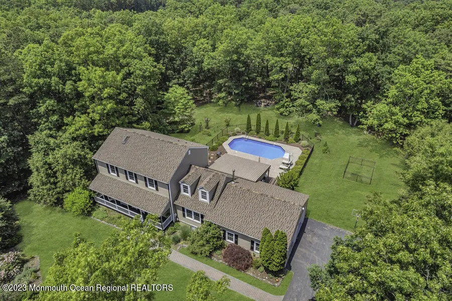 2559 Lakewood Allenwood Rd  