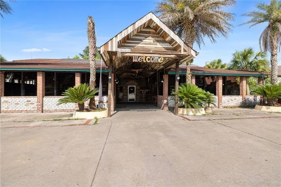 120 North Baronne St  