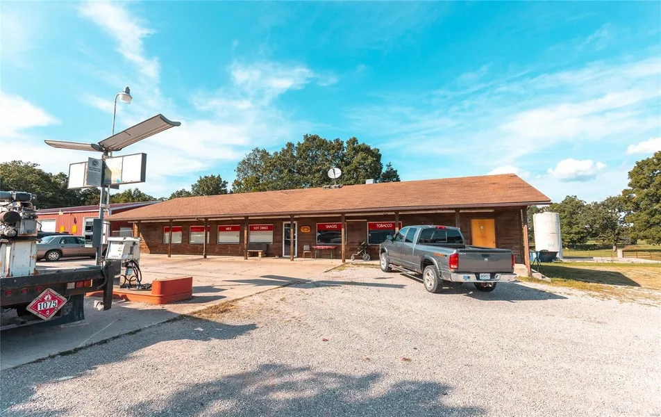 29185 Hwy 32  
