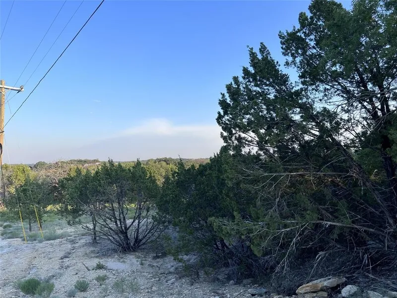 1037 Cedar Hl Dr  