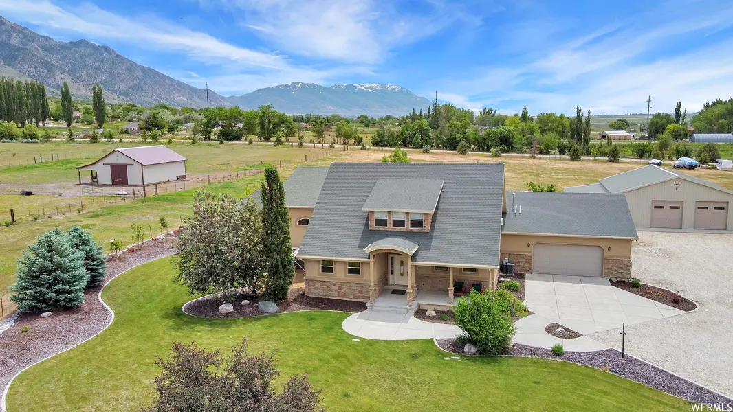 1825 West 5800 North St  