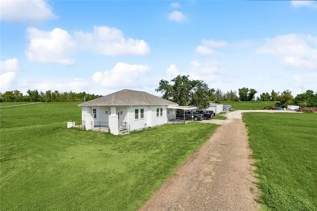 840-42 ST BERNARD Pkwy  