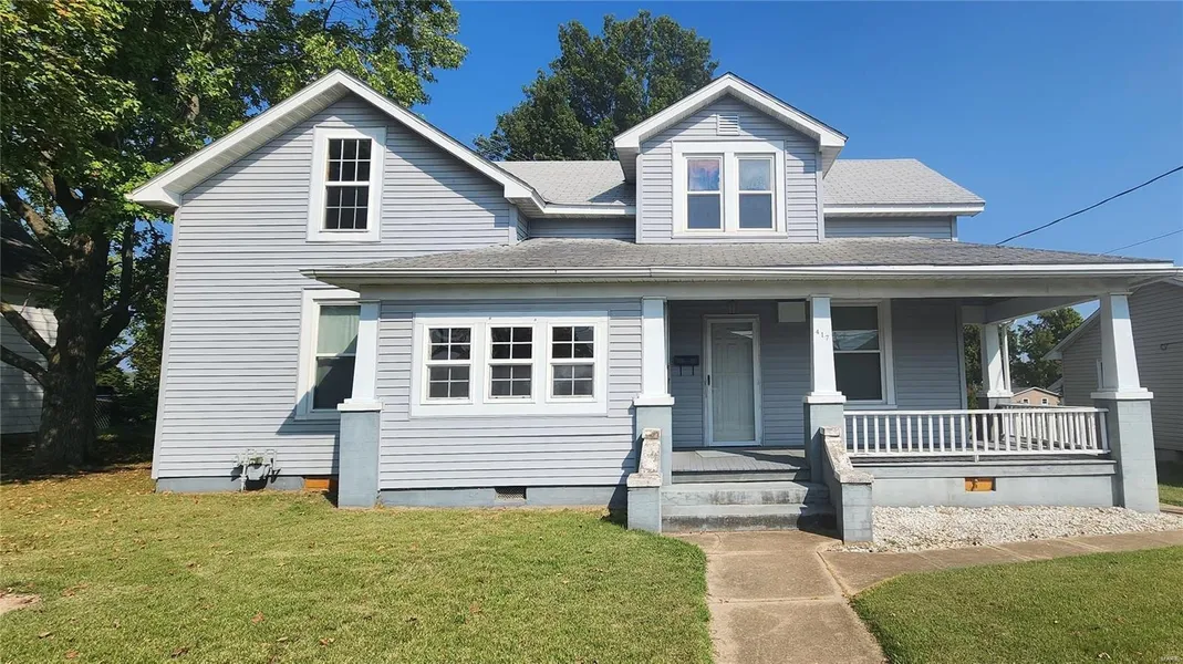 417 West Illinois St  