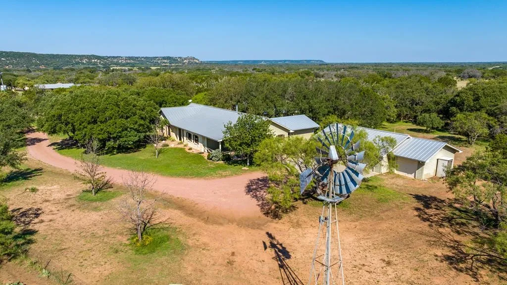 14852 Ranch Rd 783  