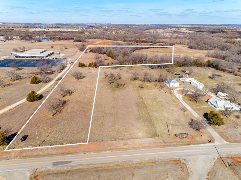 2371 East Lakeview Rd  