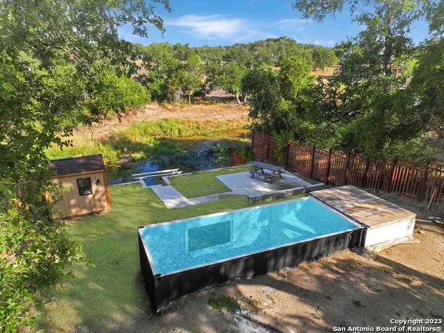 1112 Sherwood Frst Dr  