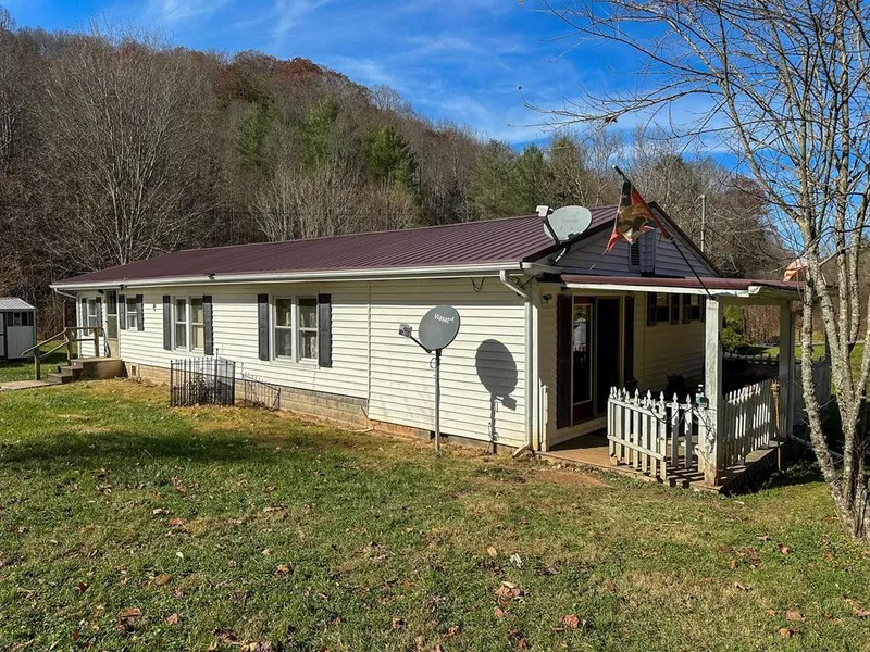 1156 Johnsons Br Rd  